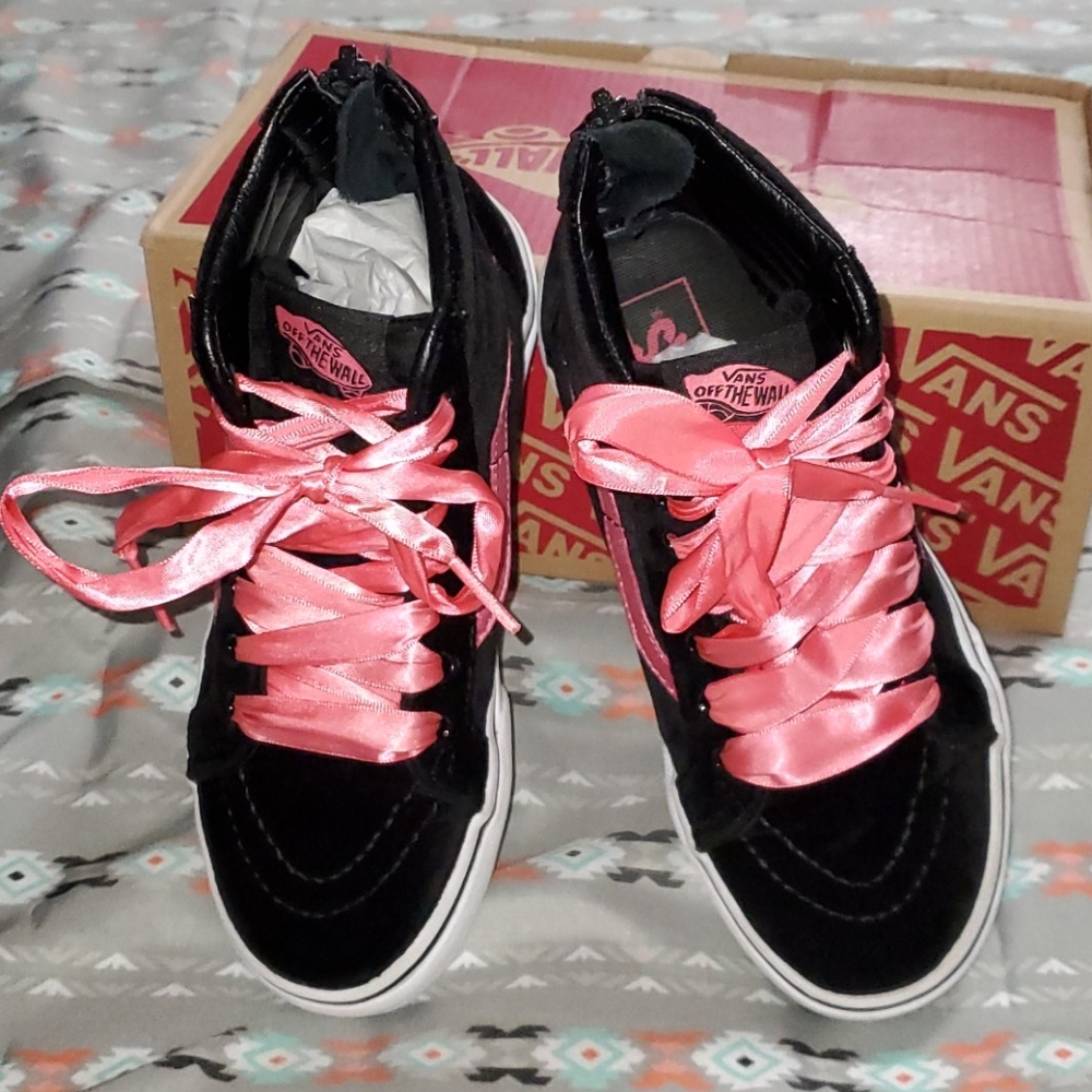 girls Vans